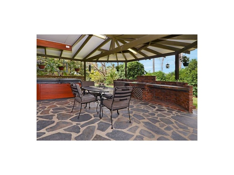 3 Somerset Crt, Carina Heights QLD 4152