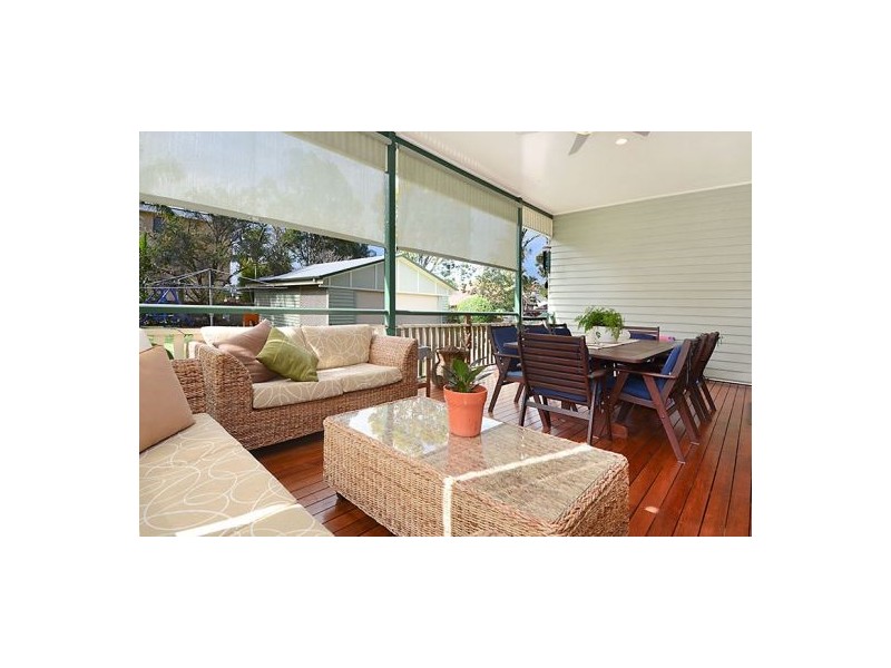 11 Ellena Avenue, Greenslopes QLD 4120