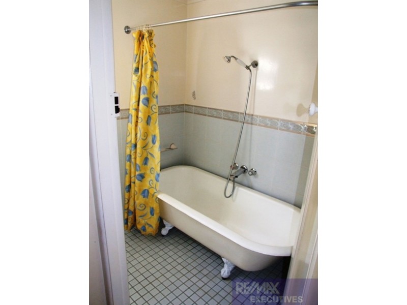 1 Herbert Street, Camp Hill QLD 4152