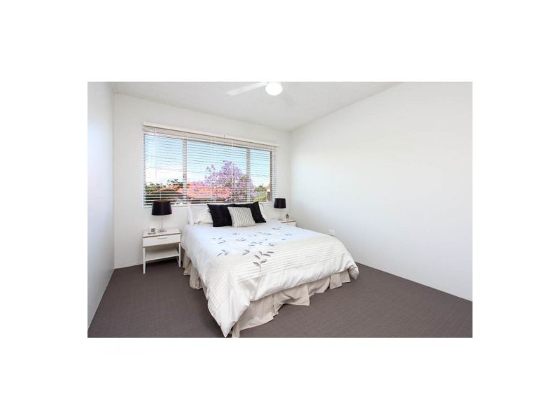 24 Ilya Street, Macgregor QLD 4109
