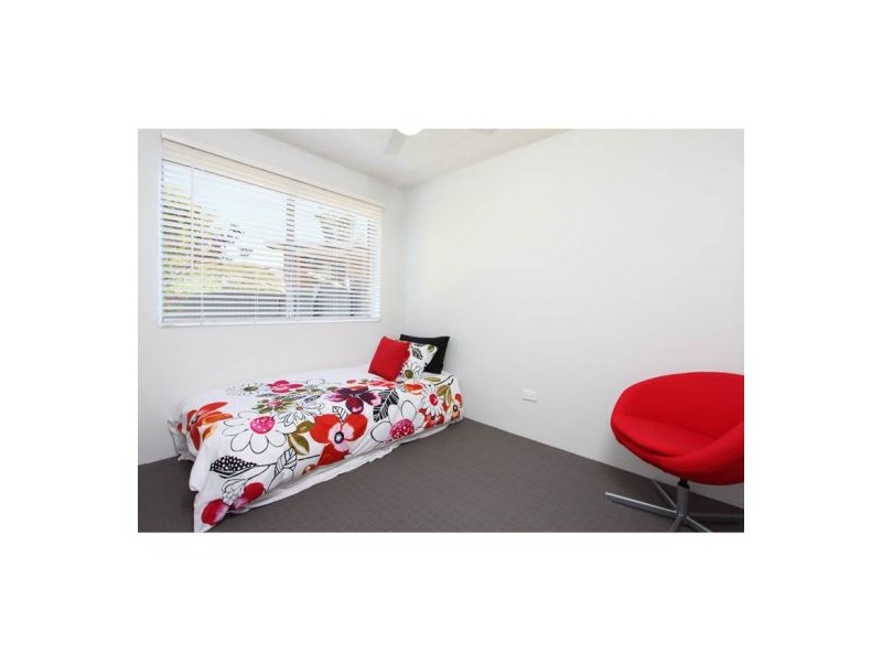 24 Ilya Street, Macgregor QLD 4109