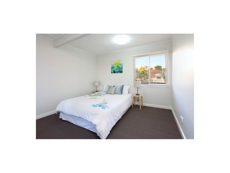 24 Ilya Street, Macgregor QLD 4109