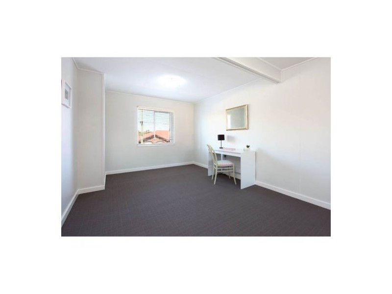 24 Ilya Street, Macgregor QLD 4109