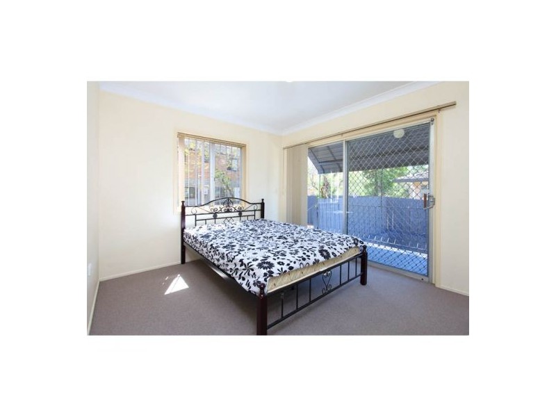 24 Ilya Street, Macgregor QLD 4109