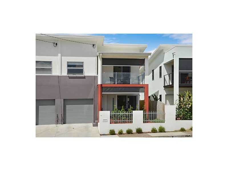 13 Ames St, Coorparoo QLD 4151