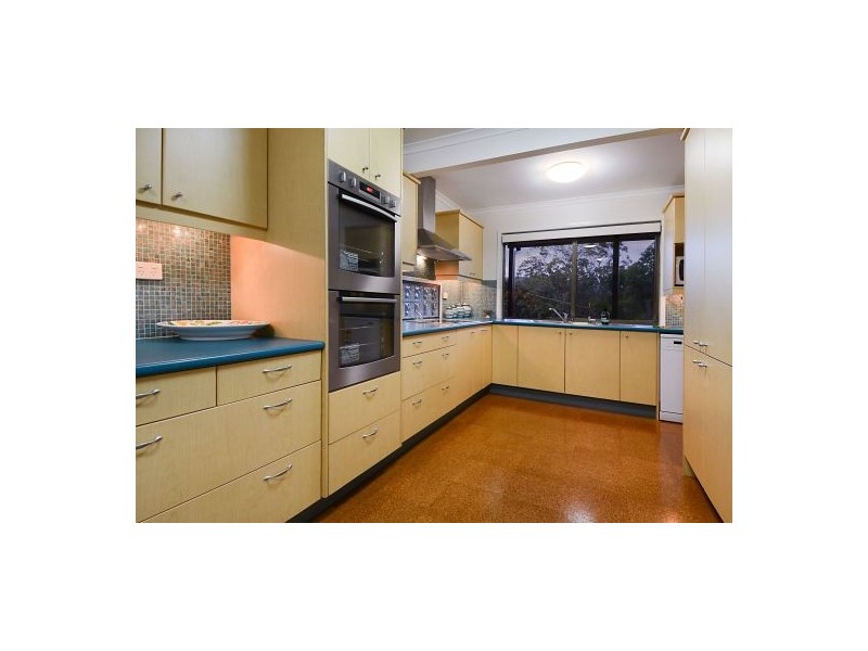 4 Dodwell Street, Holland Park West QLD 4121