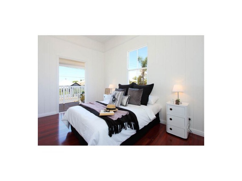 37 Norman Street, East Brisbane QLD 4169