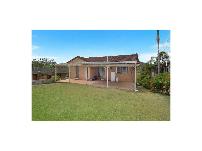 7 Dobbs Street, Holland Park West QLD 4121