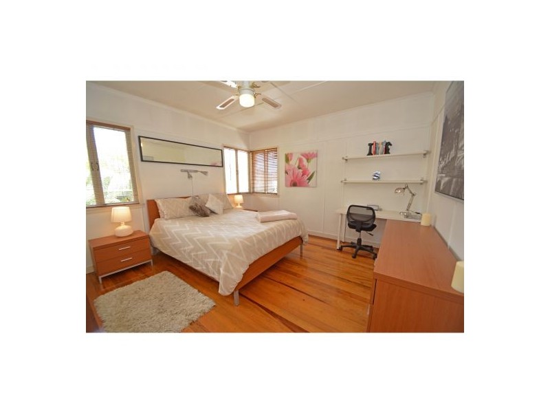 27 Somerfield Street, Upper Mount Gravatt QLD 4122