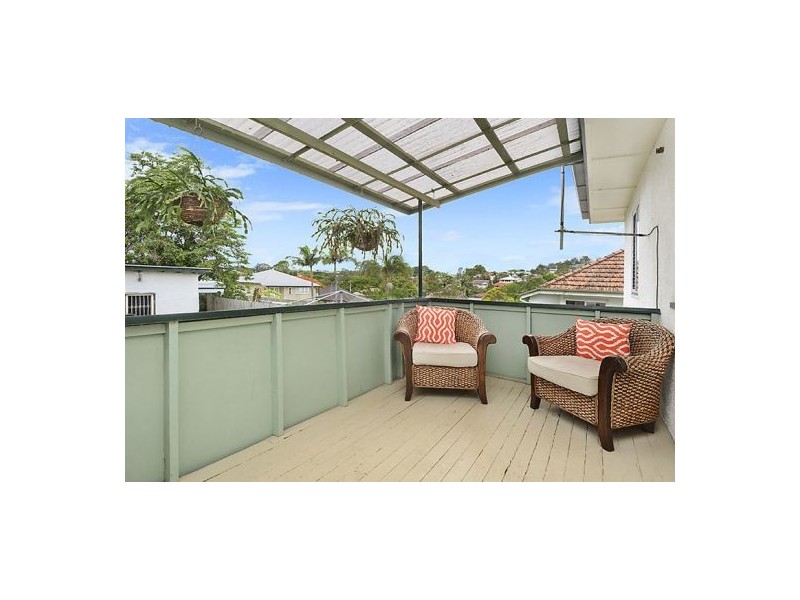 20 Iveagh Ave, Holland Park West QLD 4121