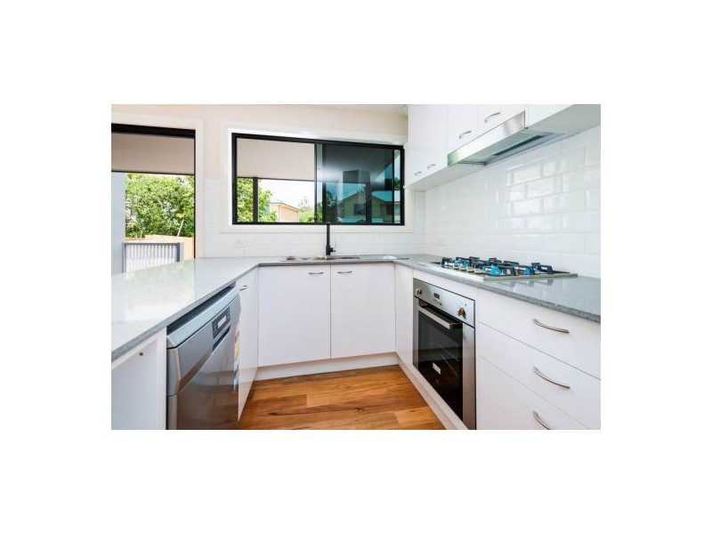 2/41 Birdwood Rd, Holland Park West QLD 4121