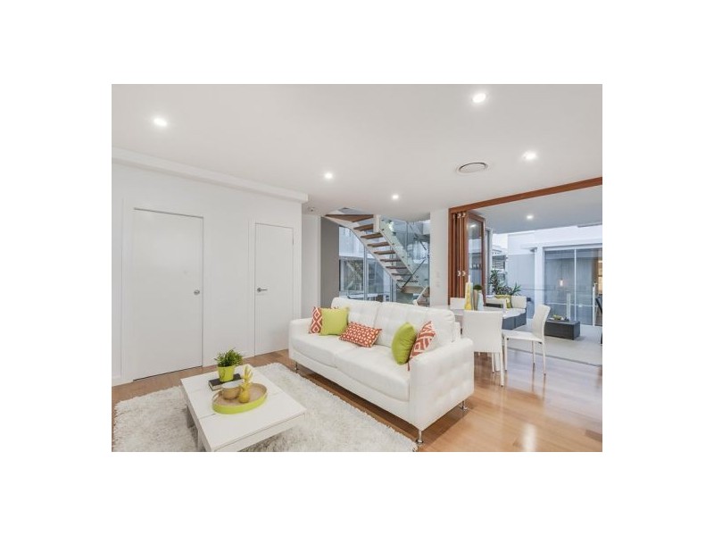 97 Baringa Street, Morningside QLD 4170