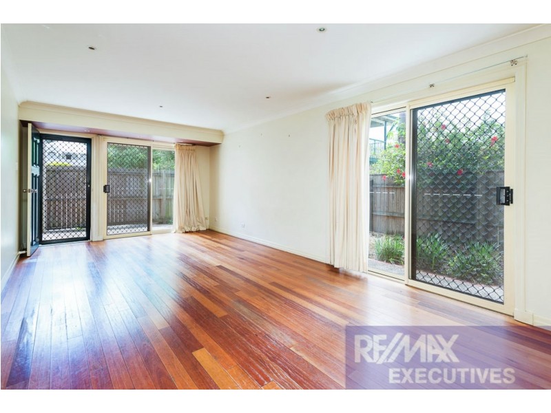 2/9 Albert Street, Annerley QLD 4103