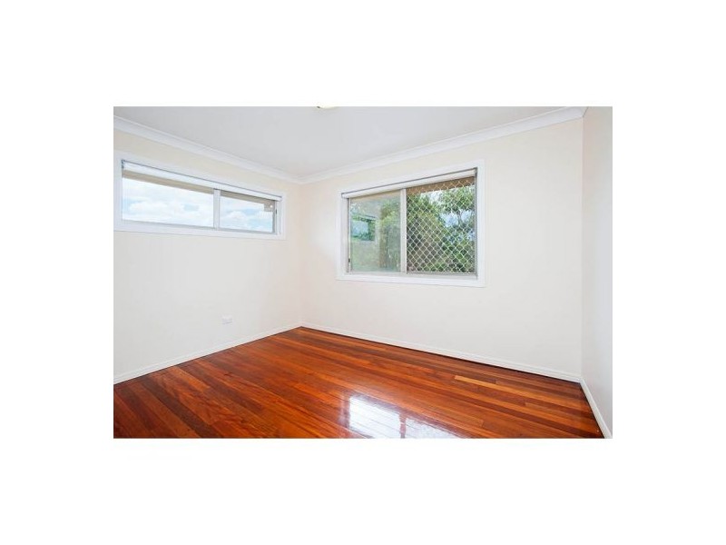 49 Koumala St, Mansfield QLD 4122