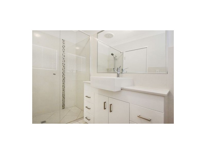 2 / 47 Richmond Rd (cnr Bundara st), Morningside QLD 4170