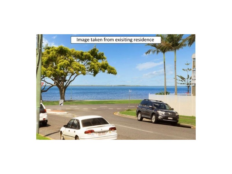 9 Pine St, Wynnum QLD 4178