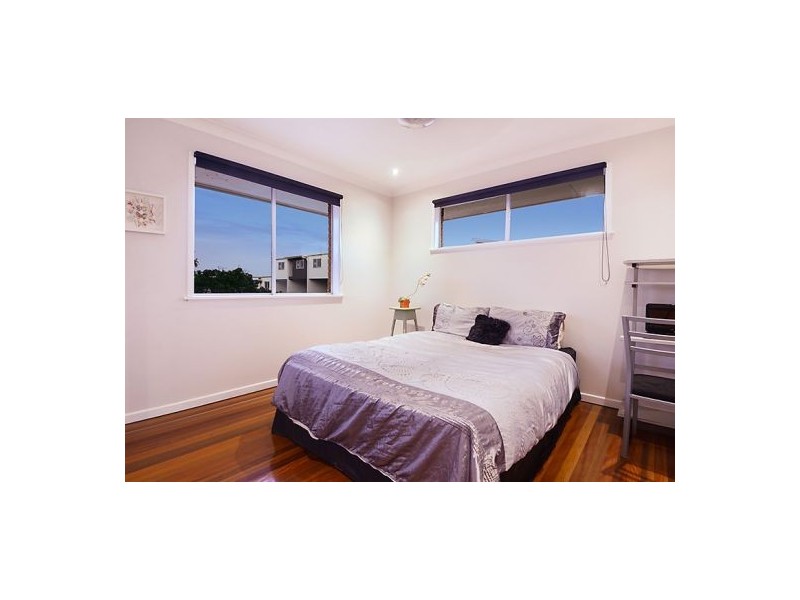 24 Leeton St, Carina QLD 4152