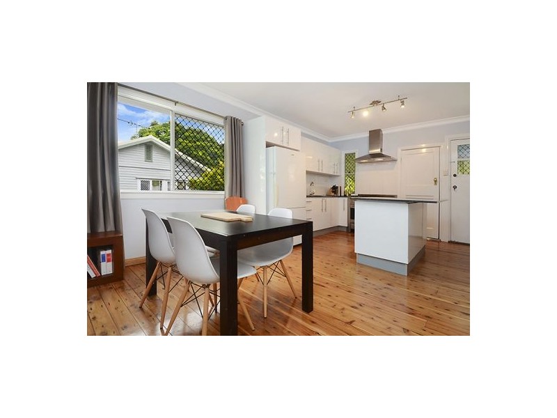 9 Canterbury Street, Mount Gravatt East QLD 4122