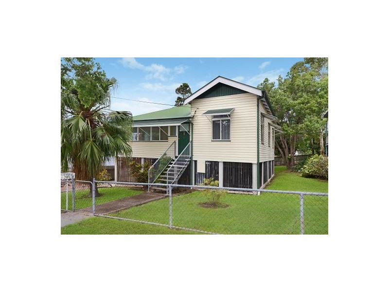 36 Thomas Street, Greenslopes QLD 4120