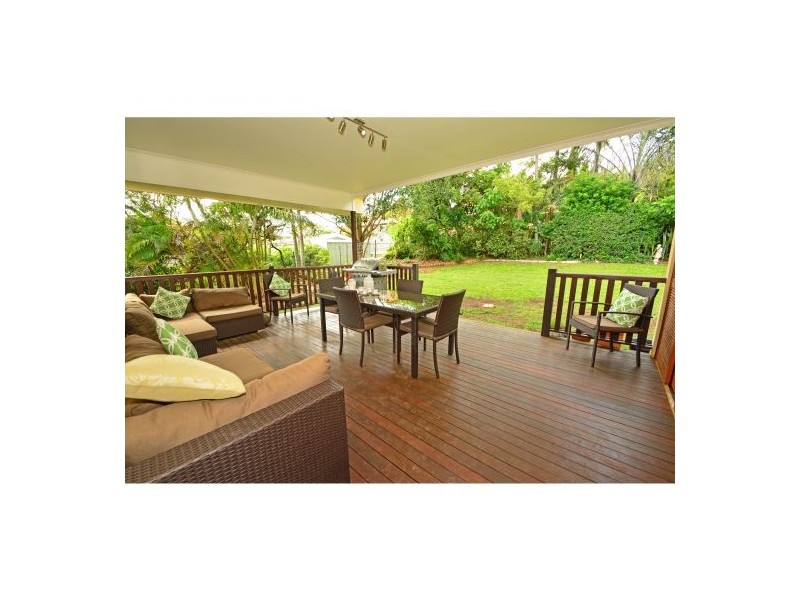 175 Cracknell Road, Tarragindi QLD 4121