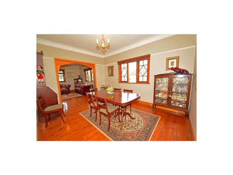 175 Cracknell Road, Tarragindi QLD 4121