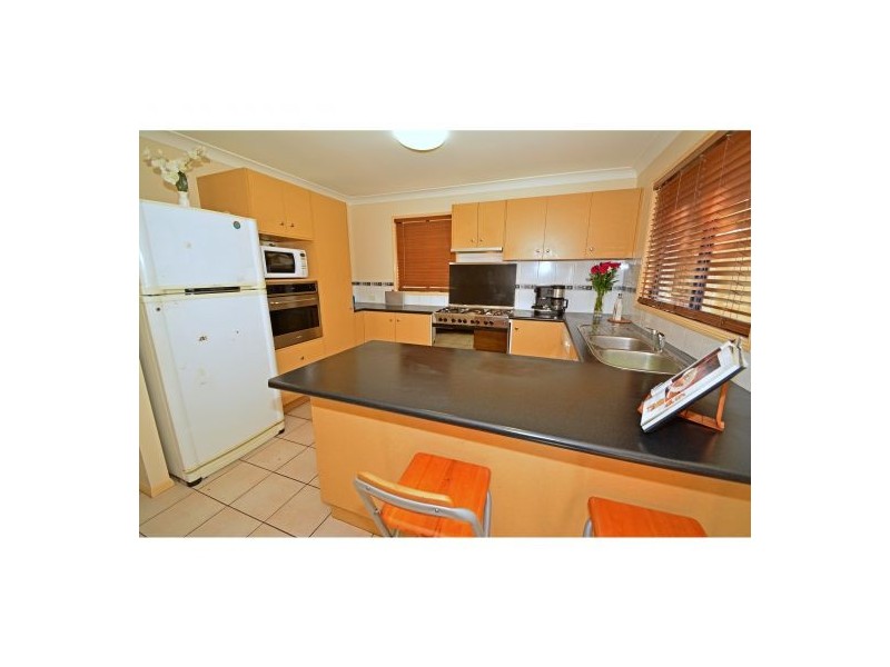 23 Estate Place, Holland Park West QLD 4121