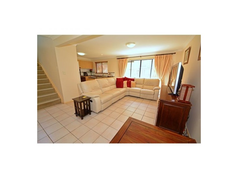 23 Estate Place, Holland Park West QLD 4121