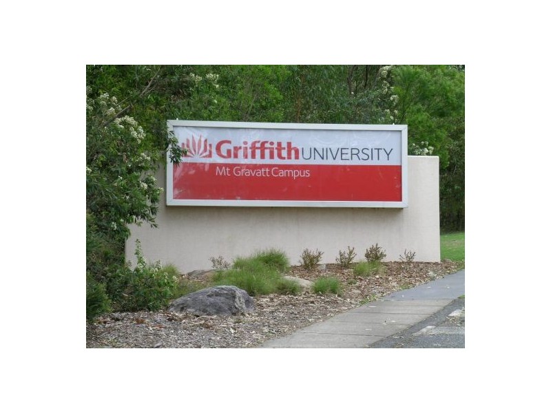 23 Estate Place, Holland Park West QLD 4121