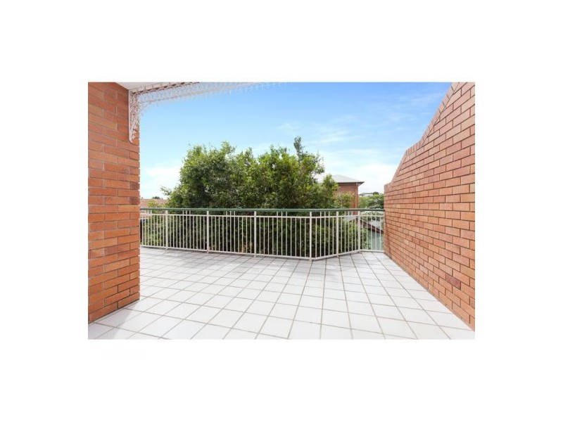 10/102 Pembroke Road, Coorparoo QLD 4151