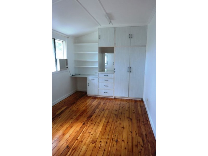 8 Willis Street, Tarragindi QLD 4121