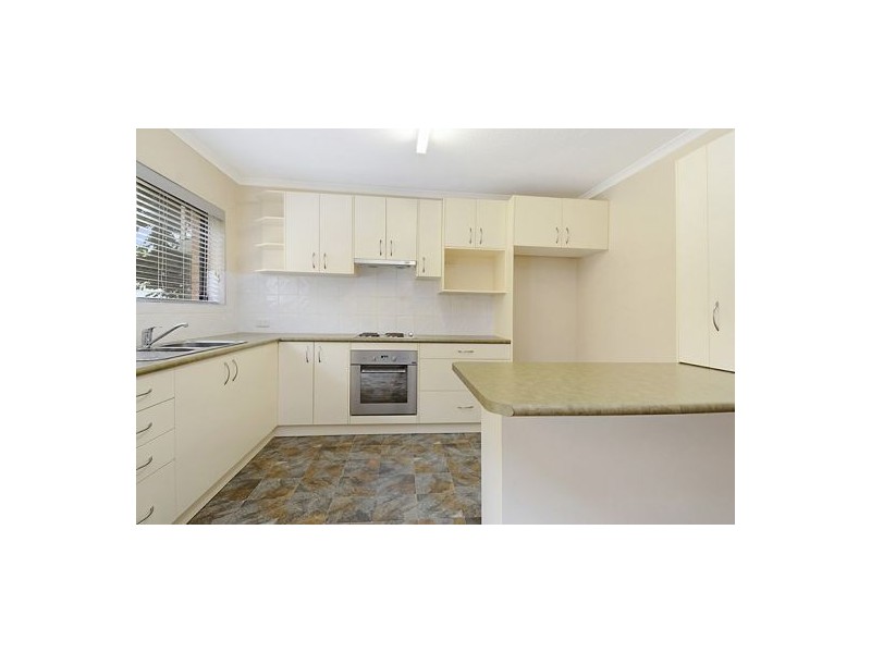 2 / 63 Nicklin Street, Coorparoo QLD 4151