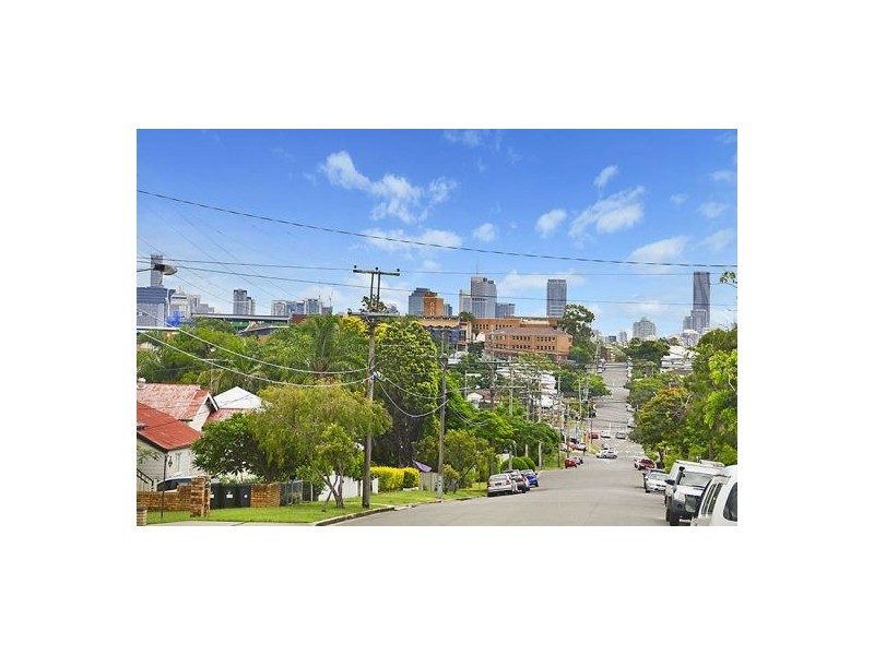 2 / 63 Nicklin Street, Coorparoo QLD 4151