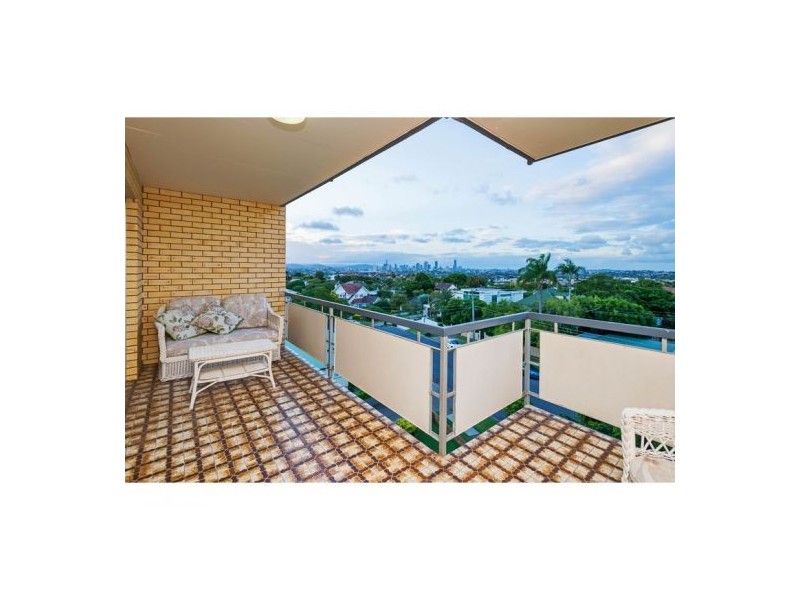 8/6 Mackay Street, Coorparoo QLD 4151
