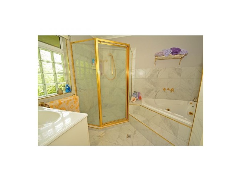 24 Larwood Street, Upper Mount Gravatt QLD 4122