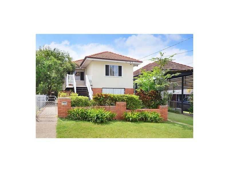 12 Reuben Street, Holland Park QLD 4121