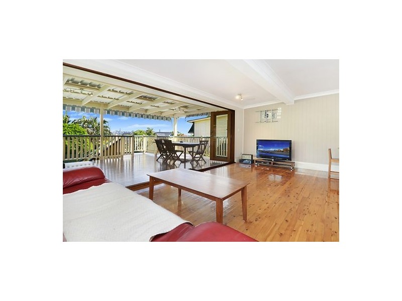 77 Warilda Street, Camp Hill QLD 4152