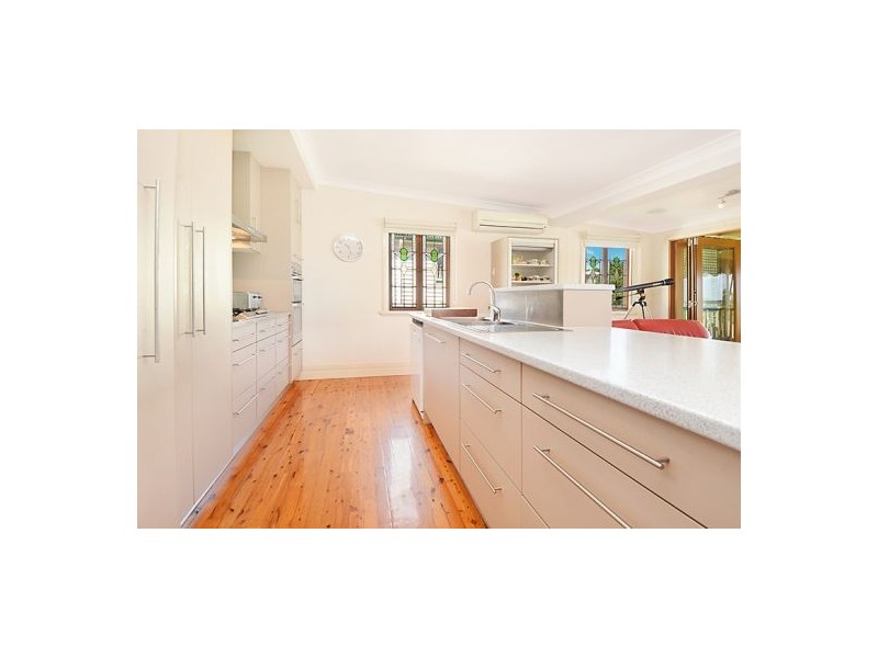 77 Warilda Street, Camp Hill QLD 4152