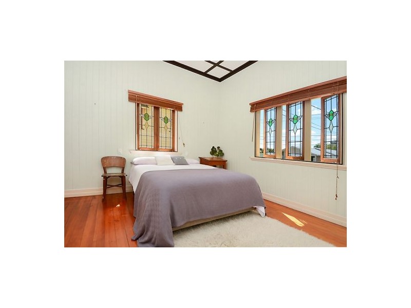 77 Warilda Street, Camp Hill QLD 4152