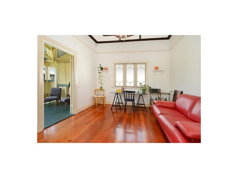 77 Warilda Street, Camp Hill QLD 4152