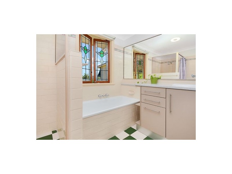 77 Warilda Street, Camp Hill QLD 4152