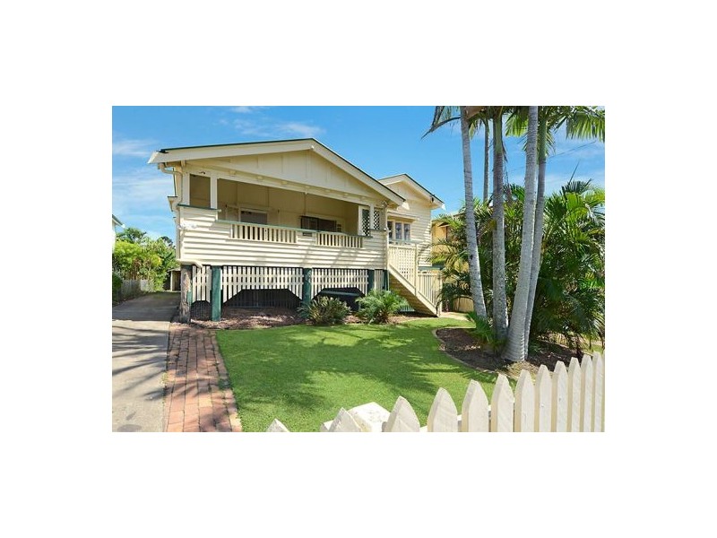 77 Warilda Street, Camp Hill QLD 4152