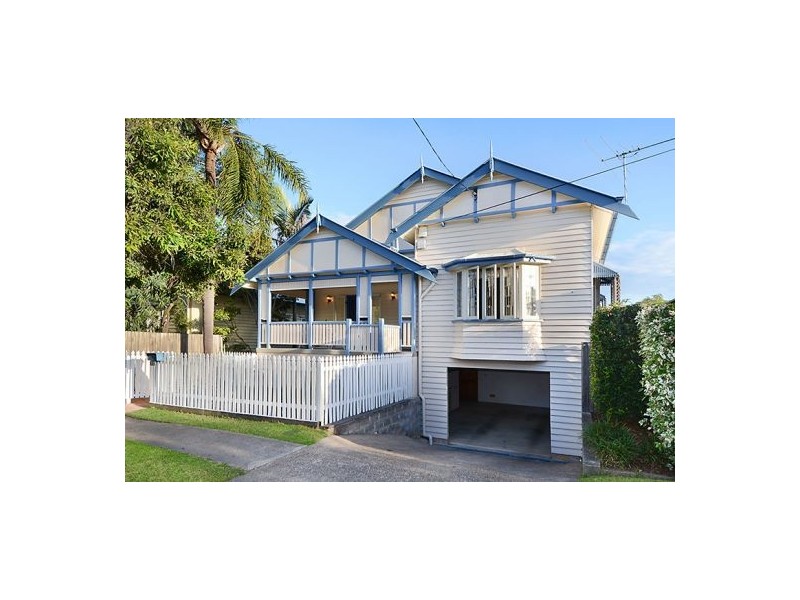 12 Dunellan Street, Greenslopes QLD 4120