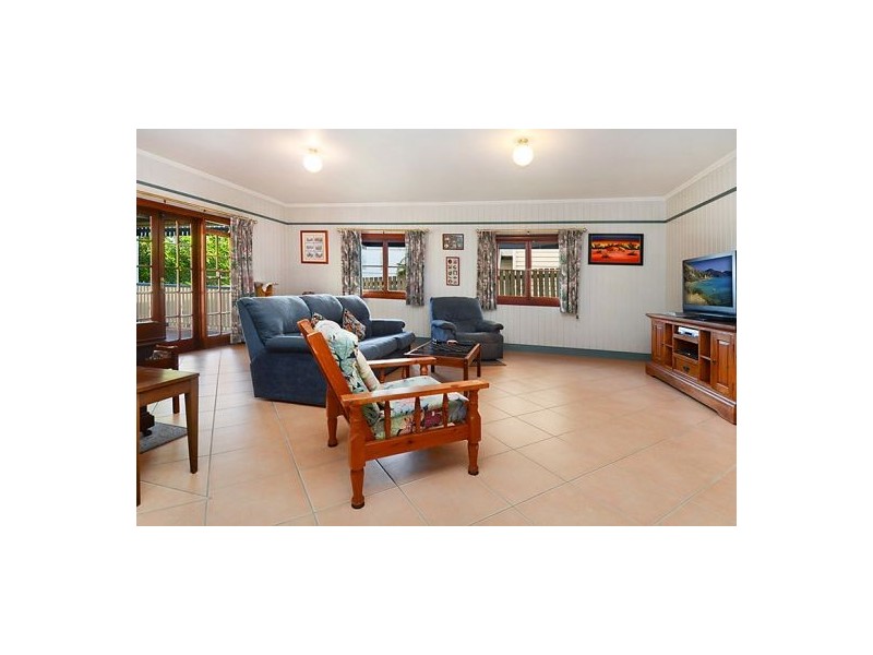 12 Dunellan Street, Greenslopes QLD 4120