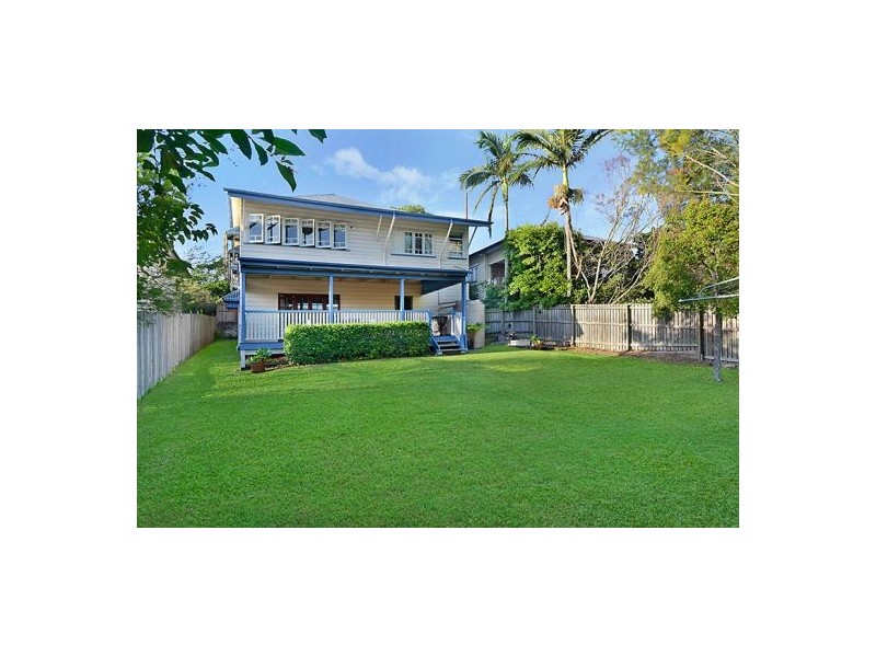 12 Dunellan Street, Greenslopes QLD 4120