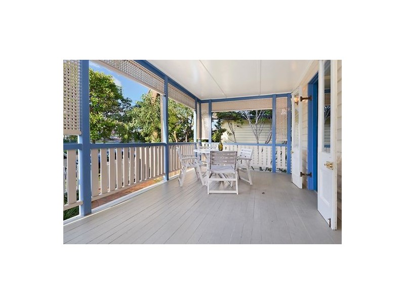 12 Dunellan Street, Greenslopes QLD 4120