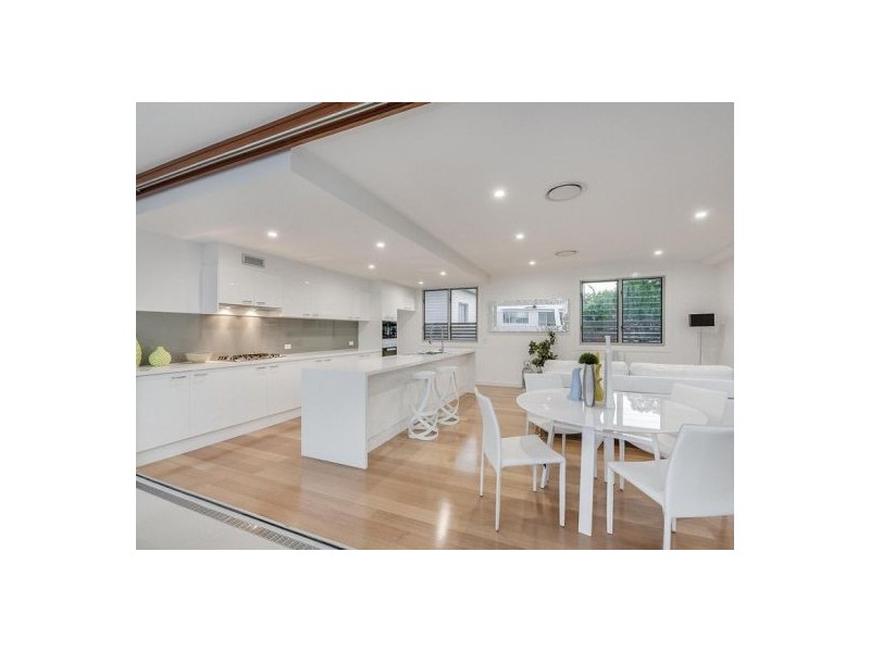 8/97 Baringa Street, Morningside QLD 4170