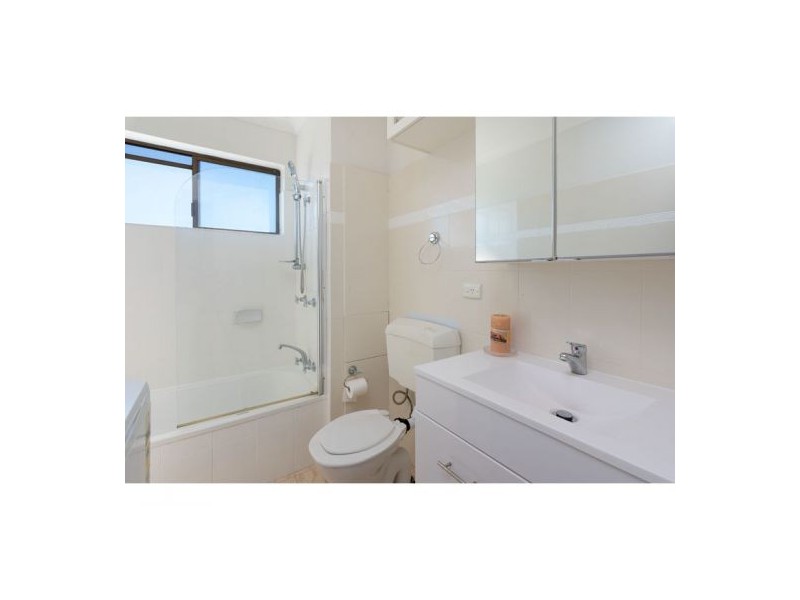 4/11 Weston Street, Coorparoo QLD 4151