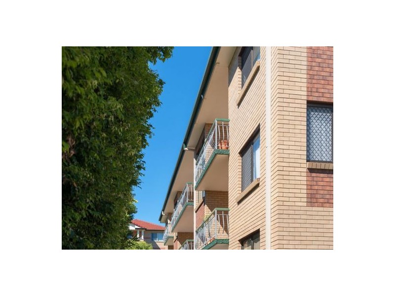 4/11 Weston Street, Coorparoo QLD 4151