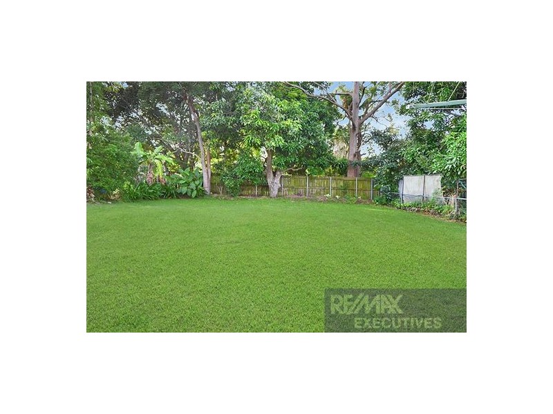 76 Mar Street, Holland Park QLD 4121