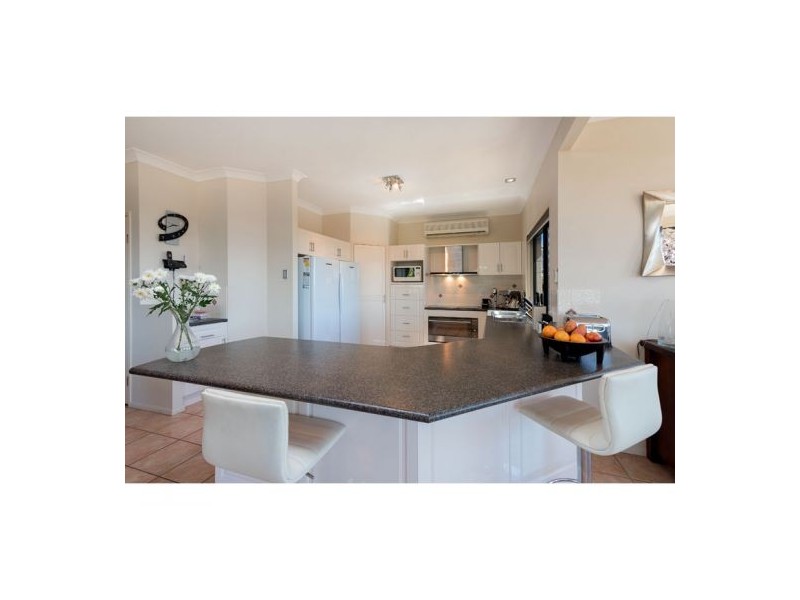 31 Saunders Place, Wynnum QLD 4178